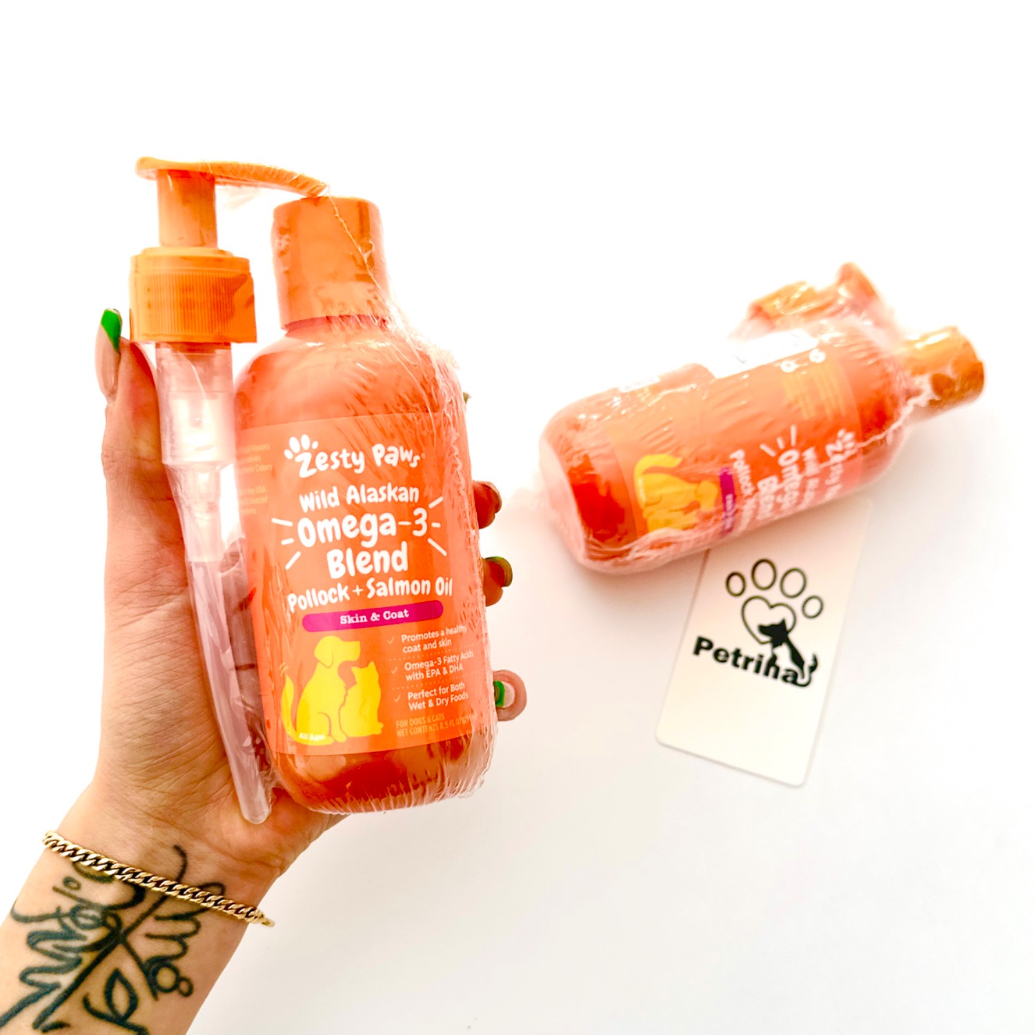 Pure Wild Alaskan Salmon Oil for Cats and Dogs - Zesty Paws