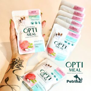 پوچ سگ OptiMeal با گوشت گوساله و کرن‌بری | تقویت سیستم ایمنی | 100 گرم Сomplete сanned pet food for adult dogs with beef and cranberry in jelly