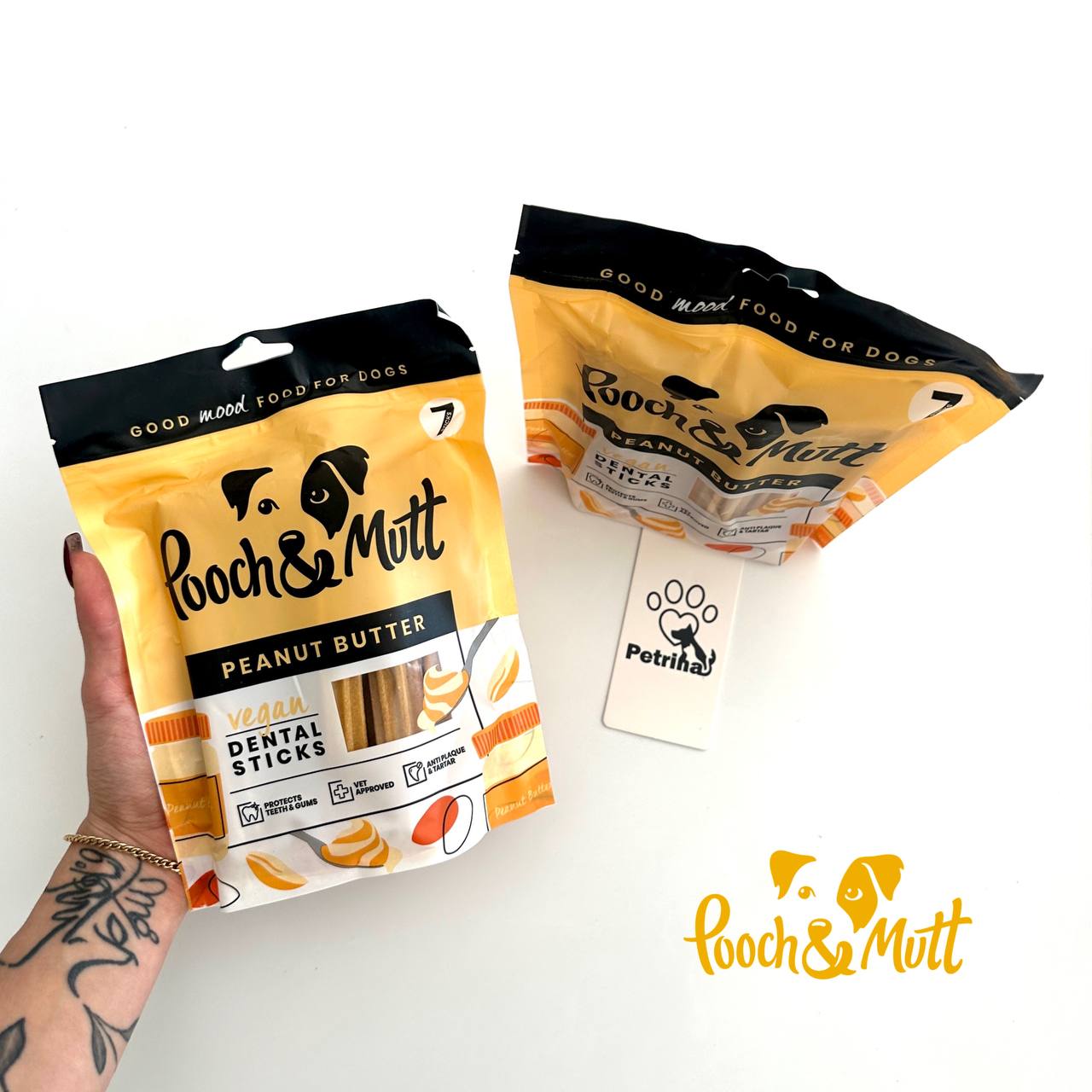 Pooch & Mutt DENTAL STICKS PEANUT BUTTER DENTAL STICKS FOR DOGS تشویقی دنتال سگ Pooch & Mutt | ضد جرم و تارتار با کره بادام زمینی | سلامت ذهنی (7 عدد) Pooch & Mutt DENTAL STICKS PEANUT BUTTER DENTAL STICKS FOR DOGS