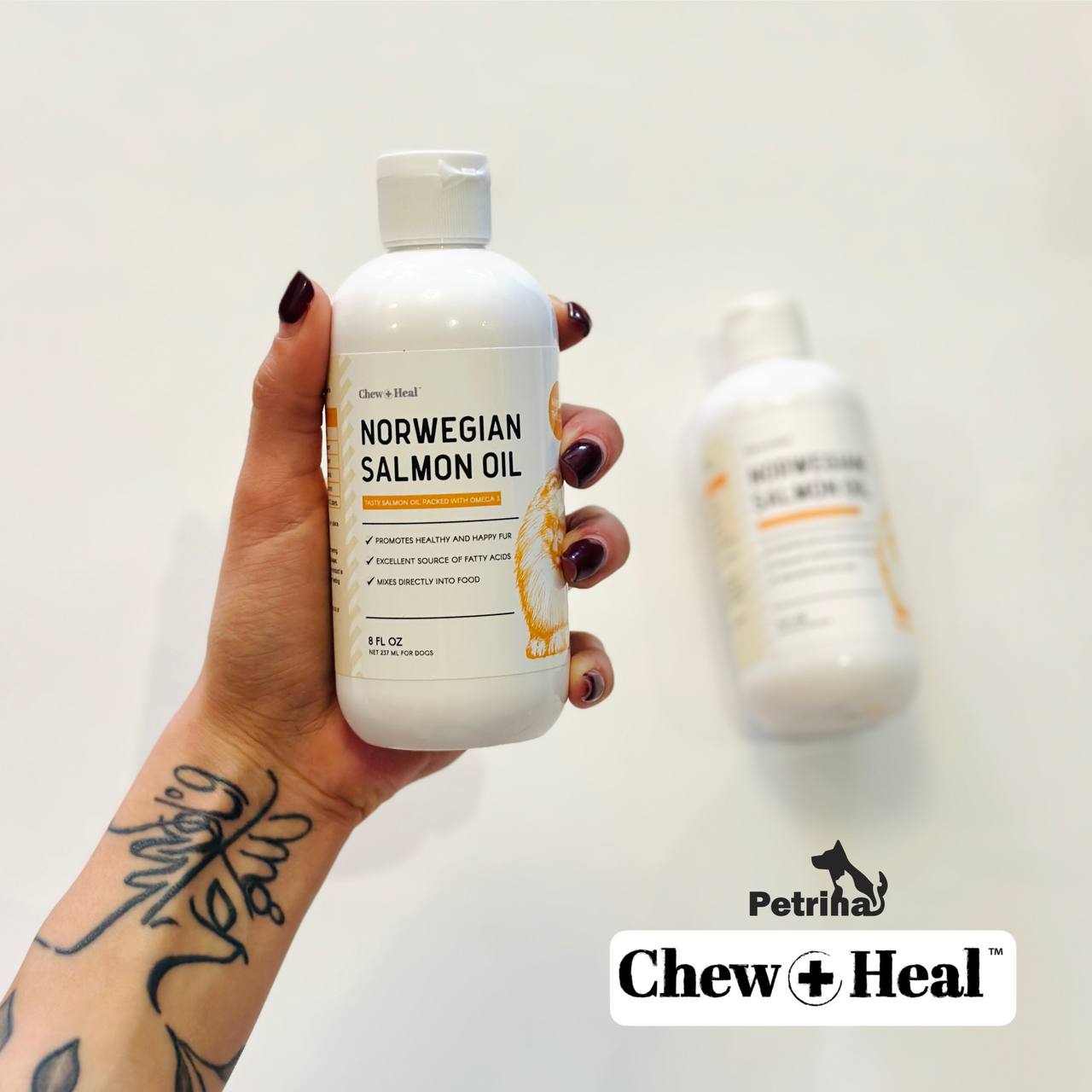 Chew Heal Norwegian Salmon Oil for Dogs روغن سالمون نروژی سگ تقویت کننده پوست و مو | 236 میلیلیتر | Chew + Heal