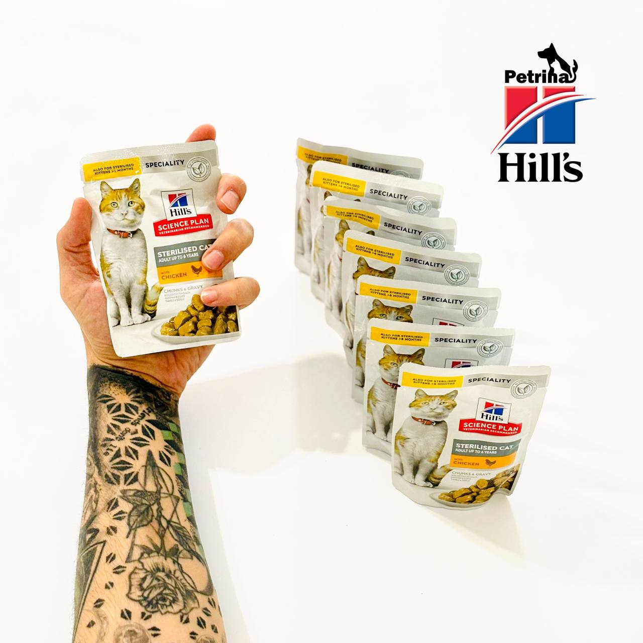 Sterilised Adult Wet Cat Multipack Chicken, پوچ گربه عقیم شده هیلز گوشت مرغ | 85 گرم Hill's Science Plan Sterilised Adult Wet Cat Chicken